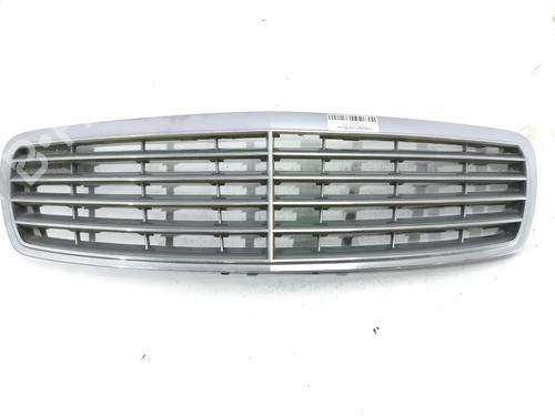 Used Grille Grille MERCEDES-BENZ E-CLASS (W211) E 280 CDI (211.020) (190 hp) 34223767 34223767