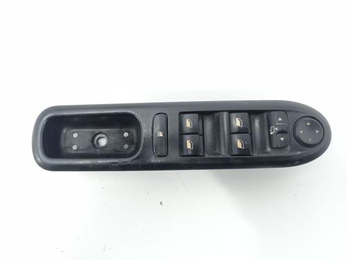 Used Left front window switch Left front window switch PEUGEOT 407 (6D_) 2.0 HDi 135 (6DRHRH, 6DRHRE, 6DRHRG, 6DRHRJ) (136 hp) 33690976 33690976