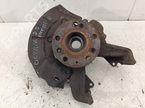 Used Right front steering knuckle SKODA OCTAVIA I (1U2) [1996-2010]  12547653