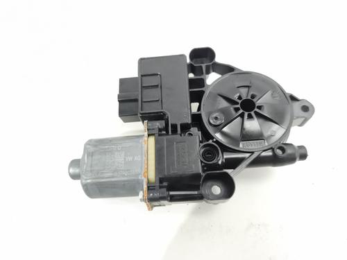 Used Right rear window motor Right rear window motor VW GOLF VII (5G1, BQ1, BE1, BE2) [2012-2021] 32680926 32680926