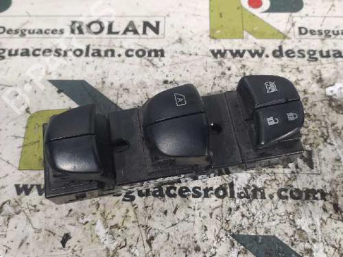 Raamschakelaar links voor NISSAN JUKE (F15) 1.5 dCi (110 hp) 6012419