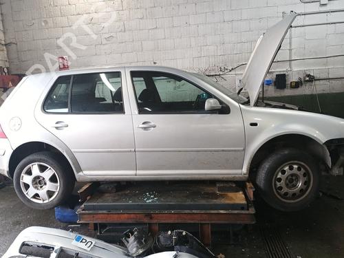 Brugte VW GOLF IV (1J1) 1.9 TDI (110 hp) 4369697