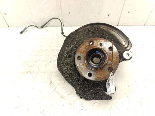 Used Right front steering knuckle BMW 2 Active Tourer (F45) 216 d (116 hp) 30007002