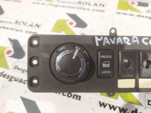 Switch NISSAN NAVARA NP300 (D40) 2.5 dCi 4WD (D40TT, D40T, D40M, D40BB) | BP5047599I30 