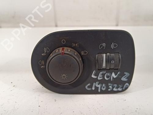 Used Headlight switch SEAT LEON (1P1) [2005-2013]  16346177