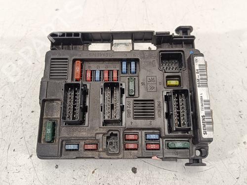 Used Fuse box PEUGEOT 1007 (KM_) 1.4 HDi (68 hp) 19638486