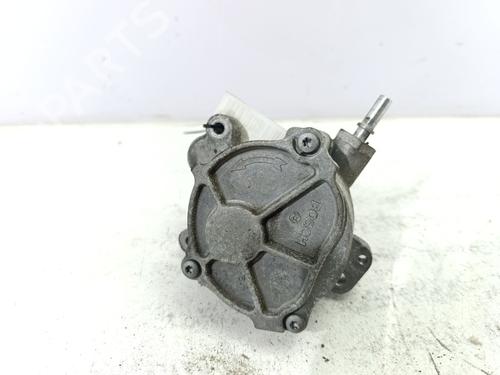 Used Vacuum pump FORD MONDEO IV Saloon (BA7) [2007-2015]  31864413