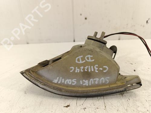 Blinker vorne rechts SUZUKI SWIFT II Hatchback (EA, MA) 1.3 (SF 413) | BP27833021C33 