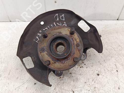 Used Right front steering knuckle NISSAN PRIMERA (P12) 2.2 Di (126 hp) 11724372