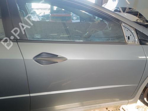 Used Right front door HONDA CIVIC VIII Hatchback (FN, FK) 2.2 CTDi (FK3) (140 hp) 29885980