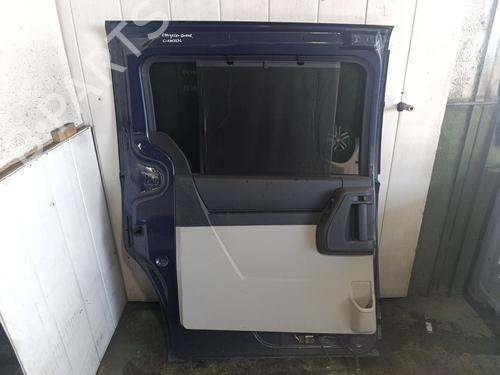 Left slide door CHRYSLER GRAND VOYAGER V (RT) 2.8 CRD | BP29490516C74 