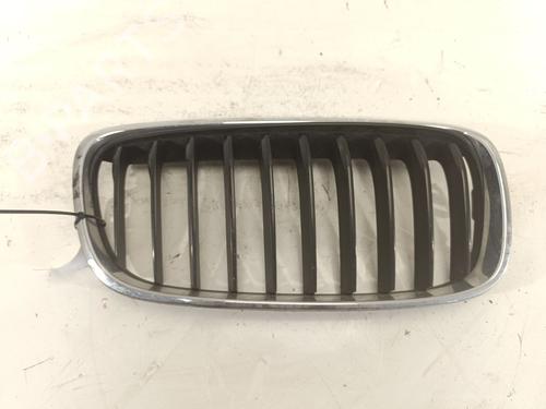 Used Grille BMW 2 Active Tourer (U06) 218d (150 hp) 30078364