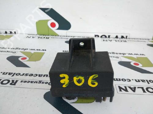 Used Electronic module PEUGEOT 306 Hatchback (7A, 7C, N3, N5) [1993-2003]  10246562
