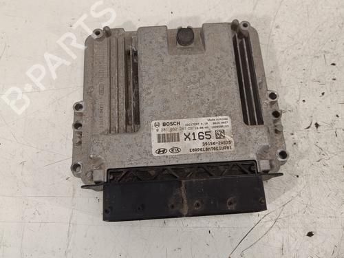 Used Engine control unit (ECU) KIA CARENS IV [2013-2025]  12547947