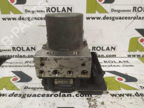 Used ABS pump RENAULT CLIO III (BR0/1, CR0/1) [2005-2014]  5701683