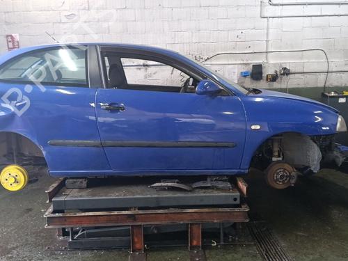 Brugte SEAT IBIZA III (6L1) 1.2 (64 hp) 4423656