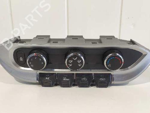 Used Climate control KIA RIO III (UB) 1.2 CVVT (84 hp) 6424417