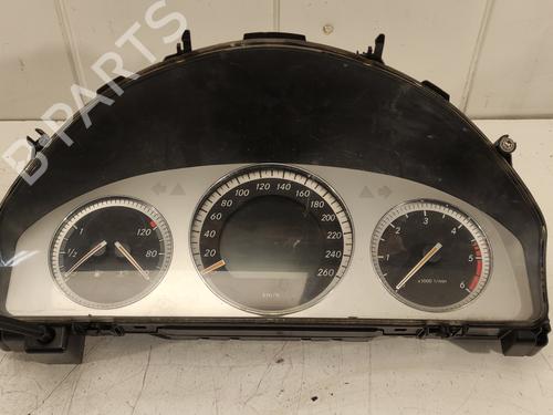 Used Instrument cluster MERCEDES-BENZ C-CLASS (W204) [2007-2015]  9436111