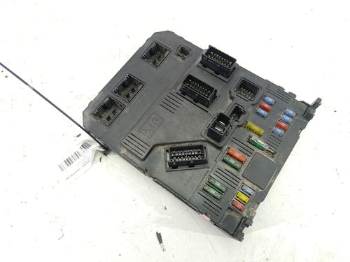Used Fuse box CITROËN BERLINGO / BERLINGO FIRST MPV (MF_, GJK_, GFK_) 1.9 D (MFWJZ) (70 hp) 31814604