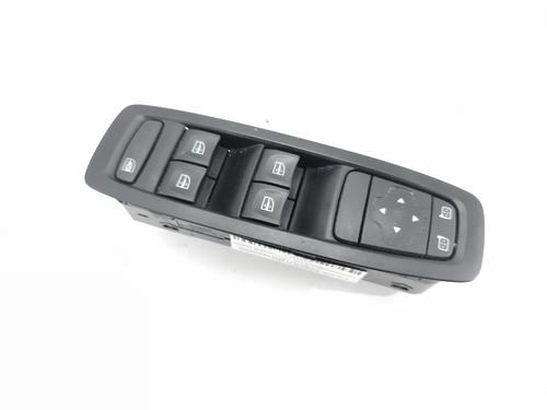 left-front-window-switch-renault-megane-iv-hatchback-b9amn_-2015-39531000 main image