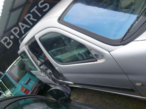 Porta anteriore destra CITROËN BERLINGO / BERLINGO FIRST MPV (MF_, GJK_, GFK_) 1.9 D (MFWJZ) (70 hp) 30808989