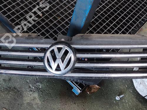 Used Front grille Front grille VW PASSAT B6 (3C2) 1.6 TDI (105 hp) 11096942 11096942