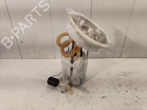 Used Fuel pump BMW 3 Touring (F31) 318 d (143 hp) 10486578