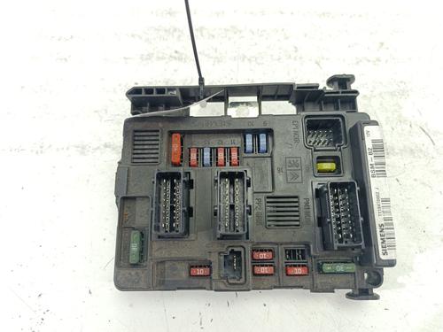 Used Fuse box CITROËN BERLINGO / BERLINGO FIRST MPV (MF_, GJK_, GFK_) 1.9 D (MFWJZ) (70 hp) 31814601