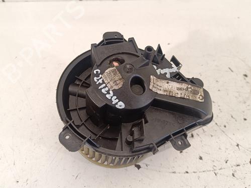 Used Heater blower motor PEUGEOT EXPERT Van (222) 2.0 HDI (94 hp) 22975506