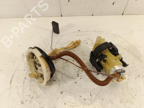 Used Fuel pump BMW 5 (E39) 528 i (193 hp) 28718677
