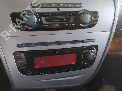 Instrument cluster SEAT LEON (1P1)  | BP5653757C47 