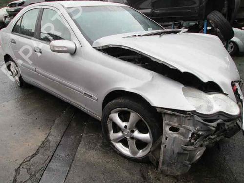 Venstre foran utvendig håndtak MERCEDES-BENZ C-CLASS (W203) C 200 CDI (203.004) | BP6535686C128 