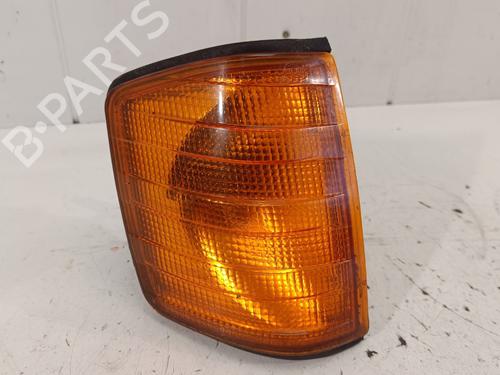 Used Right front indicator MERCEDES-BENZ 190 (W201) D 2.0 (201.122) (72 hp) 22957311