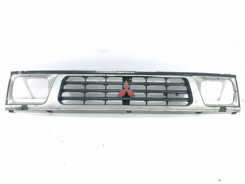 Used Grille Grille MITSUBISHI L200 (K3_T, K2_T, K1_T, K0_T) 2.5 TD 4WD (K34T) (87 hp) 34722042 34722042