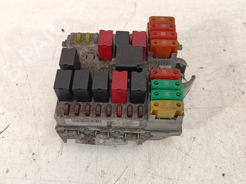 Sikringsdose FIAT BRAVO II (198_) 1.9 D Multijet (198AXB1A) (120 hp) 11417657