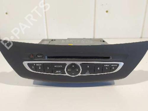 Used Radio RENAULT LAGUNA III (BT0/1) 2.0 dCi (BT01, BT08, BT09, BT0E, BT0K, BT12, BT1C, BT1D,... (150 hp) 6079944