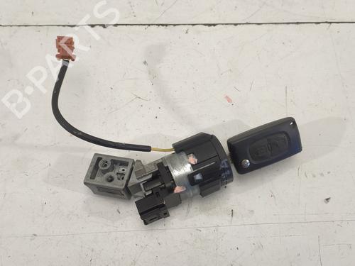 Used Ignition barrel PEUGEOT 308 I (4A_, 4C_) 1.6 HDi (90 hp) 8361186