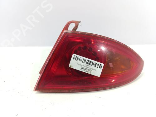 Used Right taillight SEAT LEON (1P1) 1.6 TDI (105 hp) 30744528