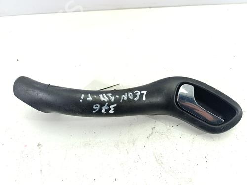 Maneta interior trasera izquierda SEAT LEON (1M1) 1.9 TDI (110 hp) 32342979