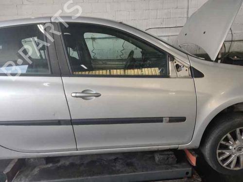 Used Right front door RENAULT CLIO III (BR0/1, CR0/1) 1.5 dCi (BR17, CR17) (86 hp) 28544969