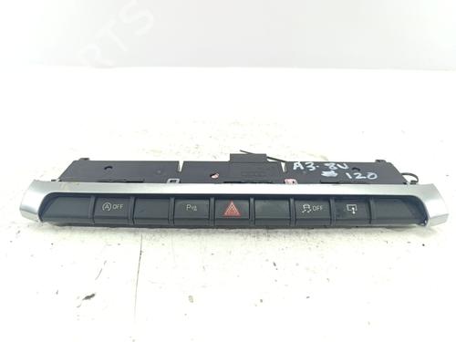 Used Switch AUDI A3 Limousine (8VS, 8VM) 2.0 TDI (150 hp) 30744550