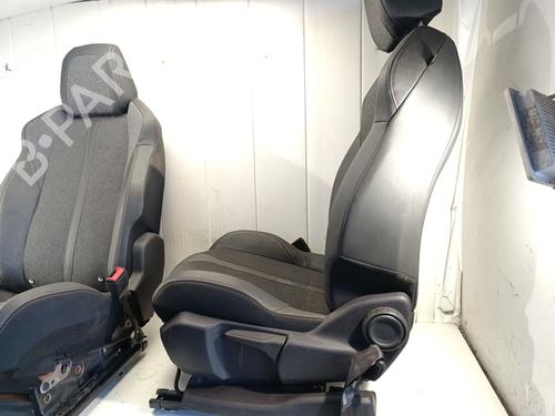 Seats set PEUGEOT 3008 II SUV (MC_, MR_, MJ_, M4_) 1.6 PureTech 180 (M45GFR, M45GFU) | BP9839268C78 