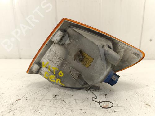 Right front indicator MERCEDES-BENZ VITO Bus (W638) 108 CDI 2.2 (638.194) | BP27926779C33 