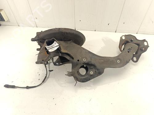 Used Right rear steering knuckle BMW 2 Active Tourer (F45) 216 d (116 hp) 29983287