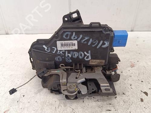 Used Front right lock SKODA ROOMSTER (5J7) [2006-2015]  12547183