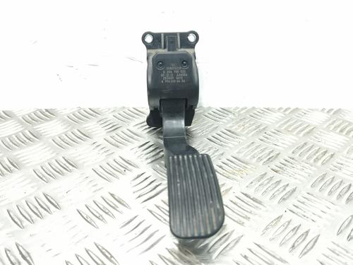 Used Pedal Pedal MERCEDES-BENZ SPRINTER 5-t Van (B906) 515 CDI (906.653, 906.655, 906.657) (150 hp) 33434557 33434557