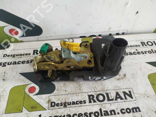 Used Front left lock CHRYSLER VOYAGER / GRAND VOYAGER III (GS_, NS_) 2.4 i (151 hp) 4058789