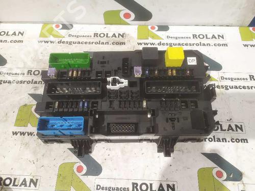 Zekeringkast OPEL ASTRA H (A04) [2004-2014]  6031571