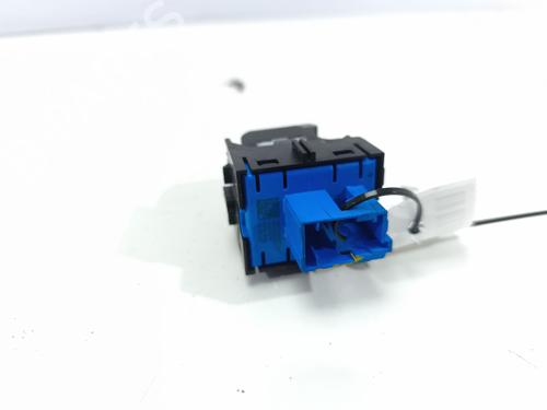  - Image 3