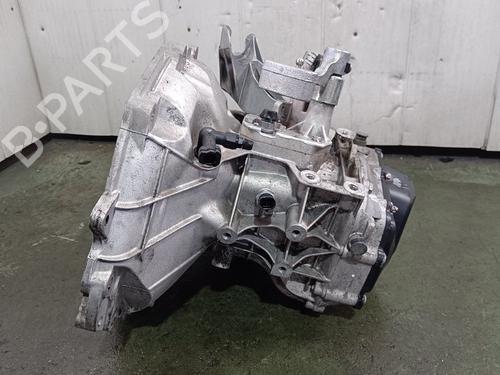 Gearkasse OPEL CORSA E (X15) 1.4 (08, 68) (90 hp) 10717068